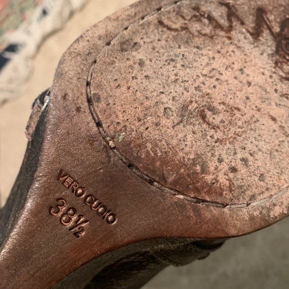 Gorgeous vintage shoes with thin Wedge - Picture 4 of 6